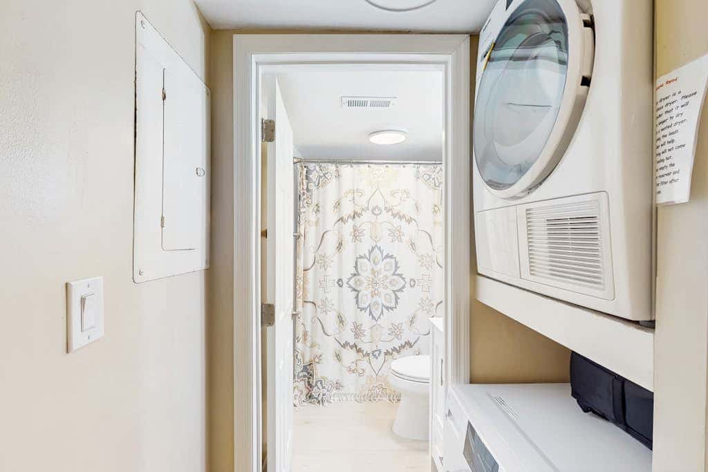 Coastal Condo with Shared Pool  Steps to the Beach, Walking Distance to Shopping and Dining