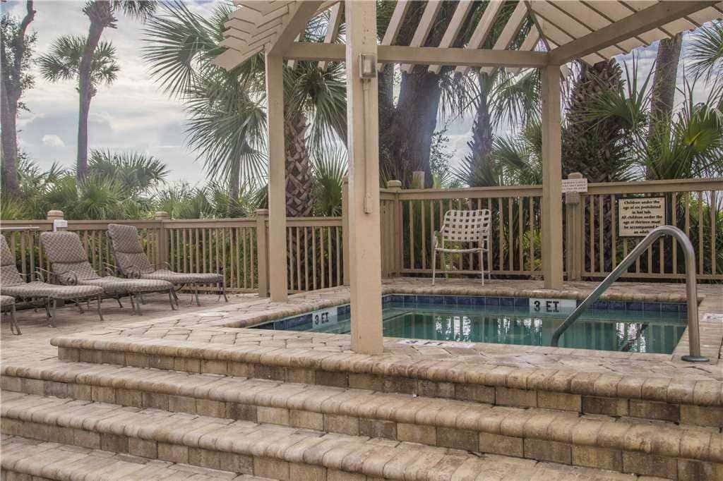 Coastal condo on the beach with panoramic views, beach access & a shared pool