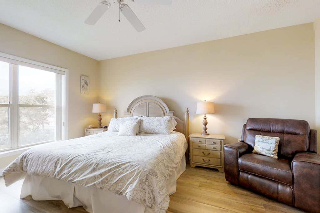 Dreamy condo on the beach with balcony view, shared pool, & charming decor