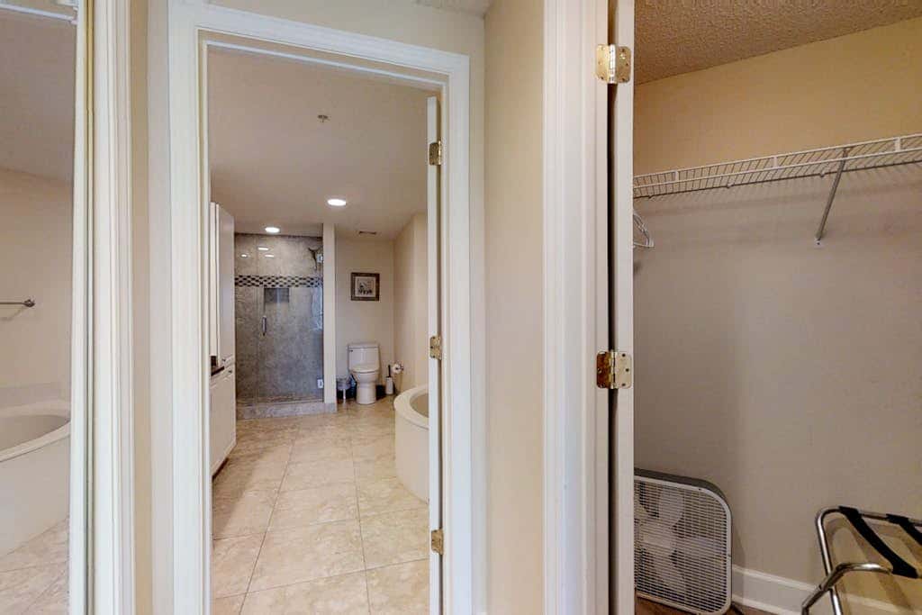 Dreamy condo on the beach with balcony view, shared pool, & charming decor