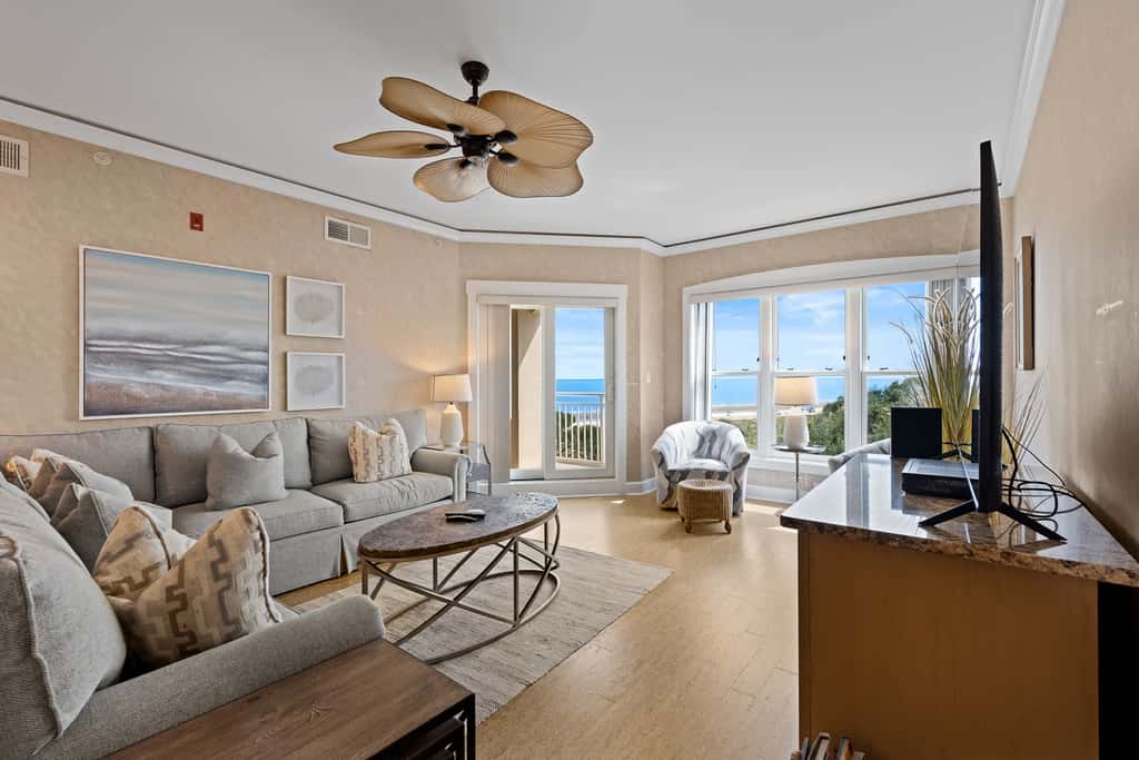 Bright & Airy Retreat with Balcony Views, Walkable Beach Access & Central Location