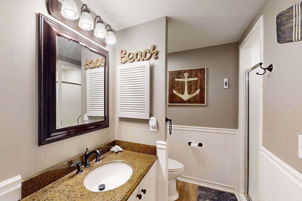 Island Bliss Near the Beach with Golf On Site, Shared Pool,Hot Tub & Private Deck