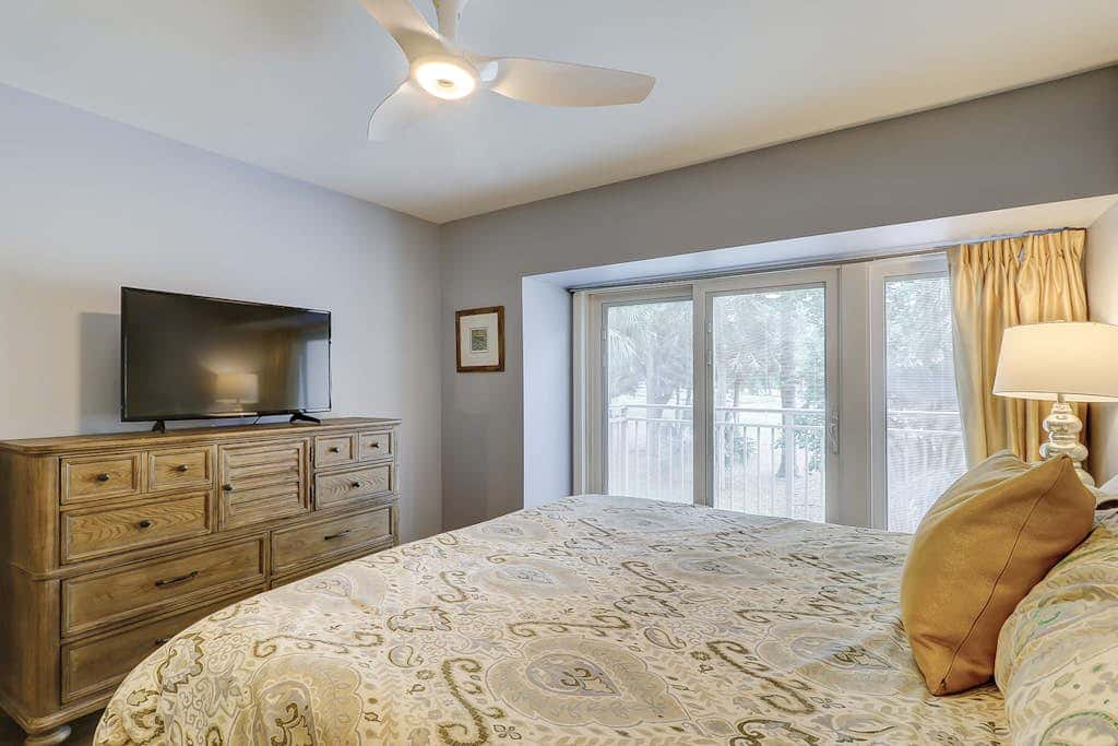 Stunning Sea Pines getaway close to the beach & golf - newly renovated