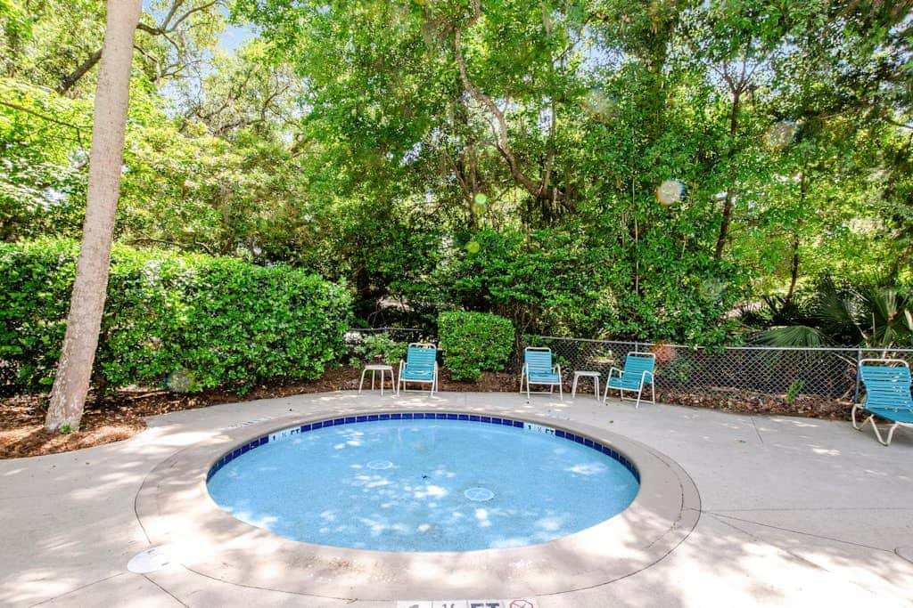Stunning Sea Pines getaway close to the beach & golf - newly renovated