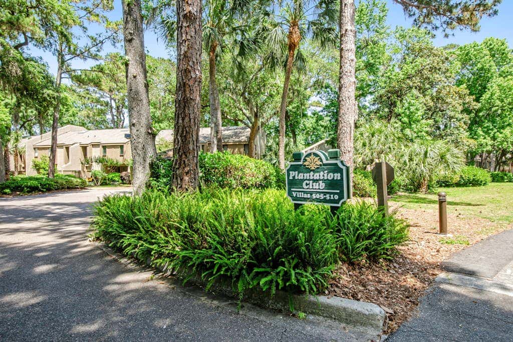 Stunning Sea Pines getaway close to the beach & golf - newly renovated