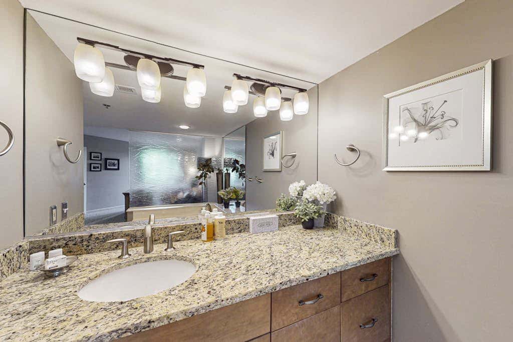 Island condo with beach access and balcony view  close to golf