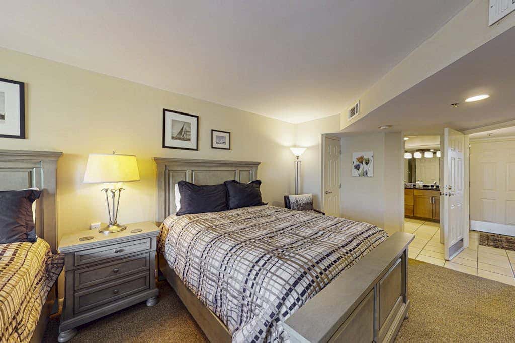 Island condo with beach access and balcony view  close to golf