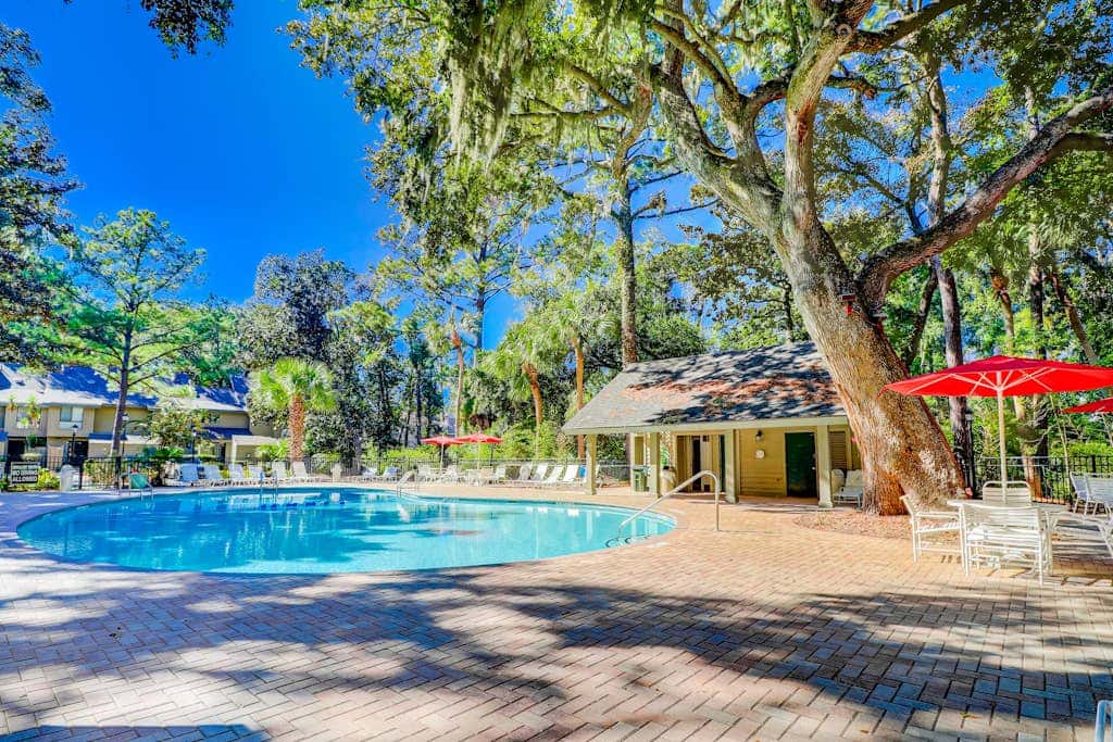 Lovely Condo with Shared Pool & Tennis Dogs Welcome