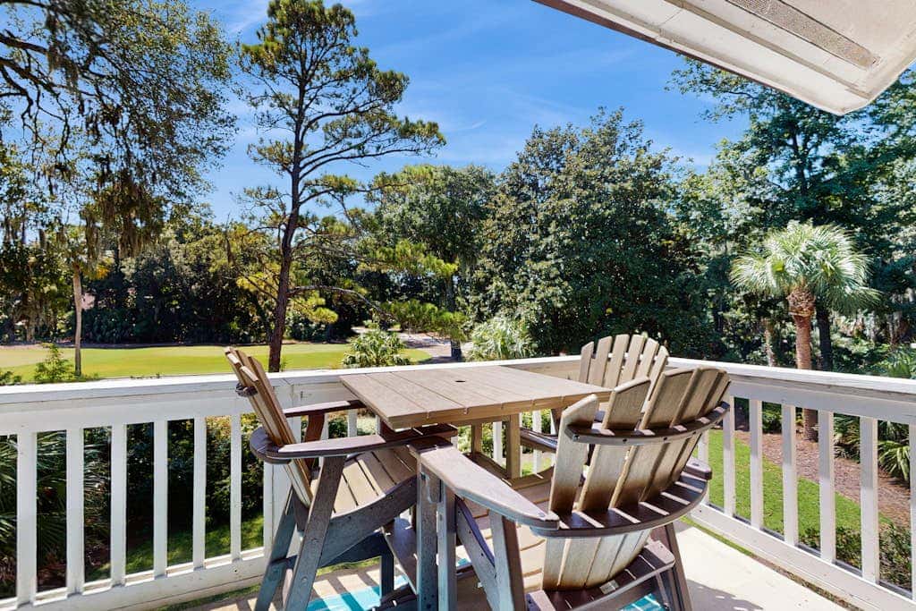 Second Floor Condo with Free WiFi, Shared Pool, Hot Tub, Balcony, Golf Course View