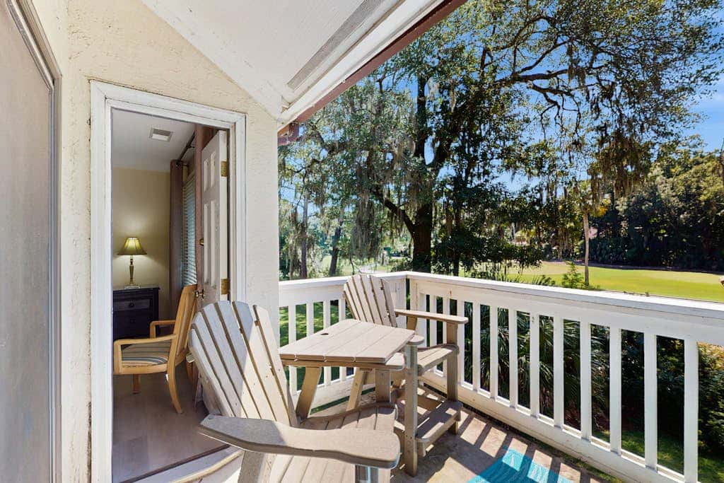 Second Floor Condo with Free WiFi, Shared Pool, Hot Tub, Balcony, Golf Course View