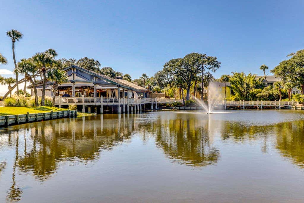 Second Floor Condo with Free WiFi, Shared Pool, Hot Tub, Balcony, Golf Course View