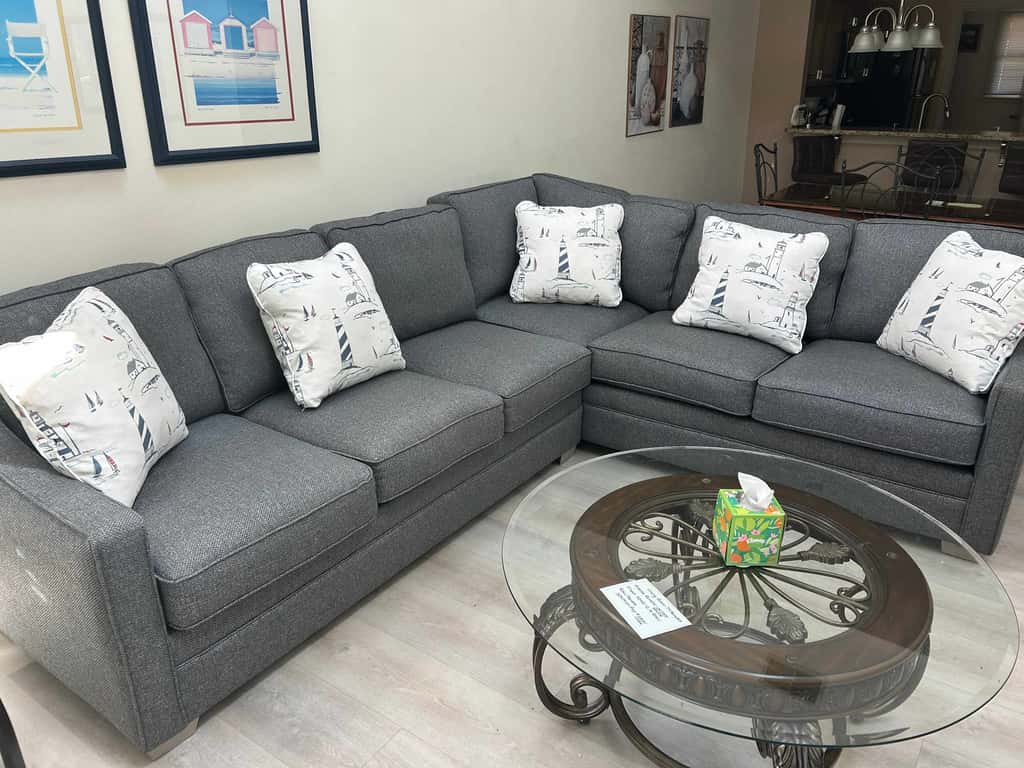 Second Floor Condo with Free WiFi, Shared Pool, Hot Tub, Balcony, Golf Course View