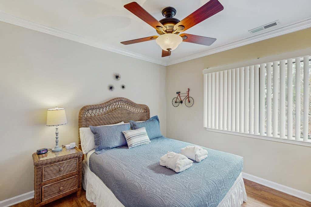Dog Friendly Condo with Fast WiFi, a Patio, & Shared Pool Walk to the Beach