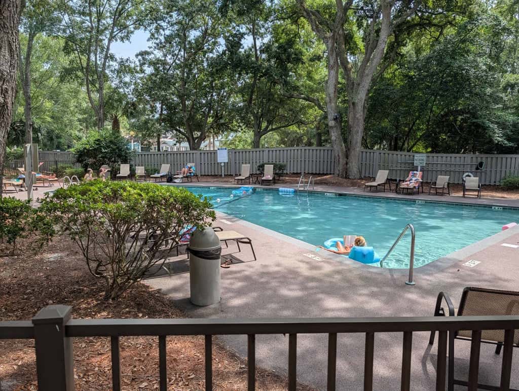 Dog Friendly Condo with Fast WiFi, a Patio, & Shared Pool Walk to the Beach