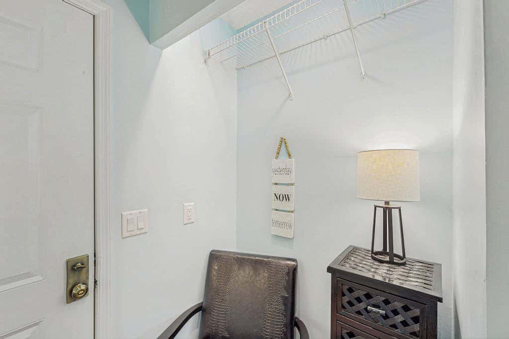 Conveniently Located Vacation Condo with Shared Pool & Tennis Court, Free WiFi, AC
