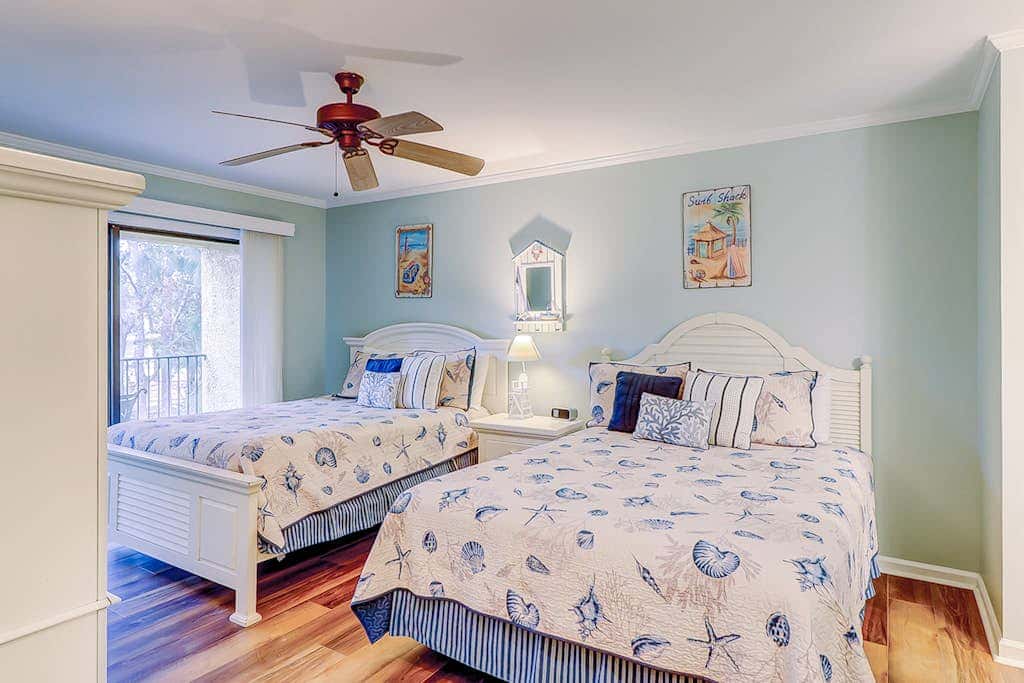 Fantastic Vacation Condo Close to Beach with Free WiFi, AC, WD, Shared Pool Tennis