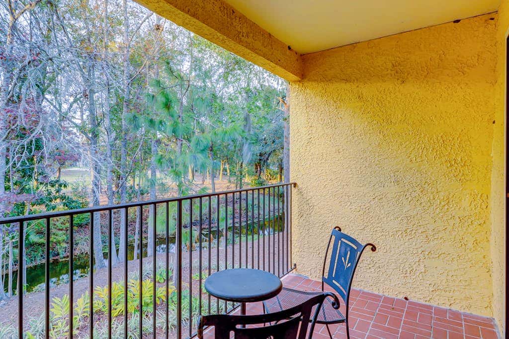 Fantastic Vacation Condo Close to Beach with Free WiFi, AC, WD, Shared Pool Tennis