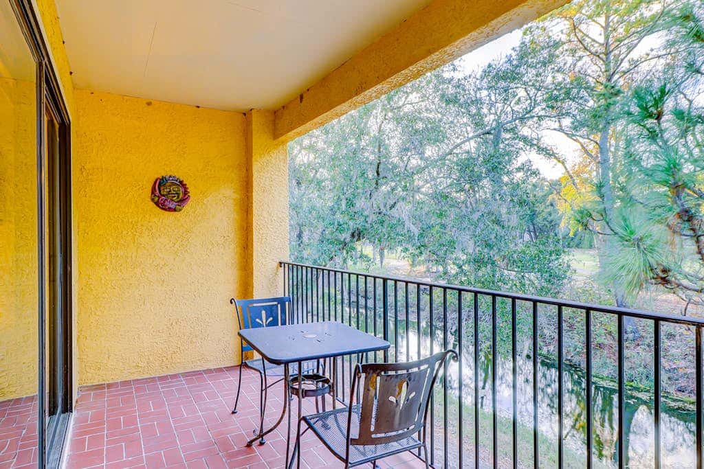 Fantastic Vacation Condo Close to Beach with Free WiFi, AC, WD, Shared Pool Tennis