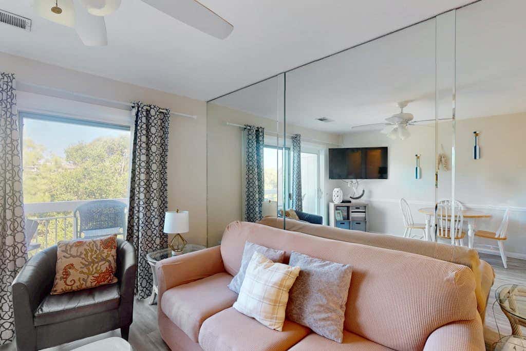 Private Beach Access Villa with Shared Pool, Balcony & Free WiFi