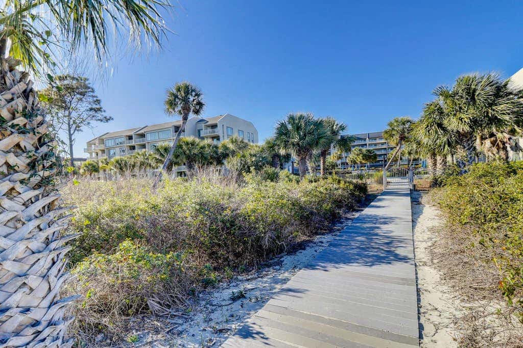 Newly-renovated ocean front condo on the 5th floor with a private balcony