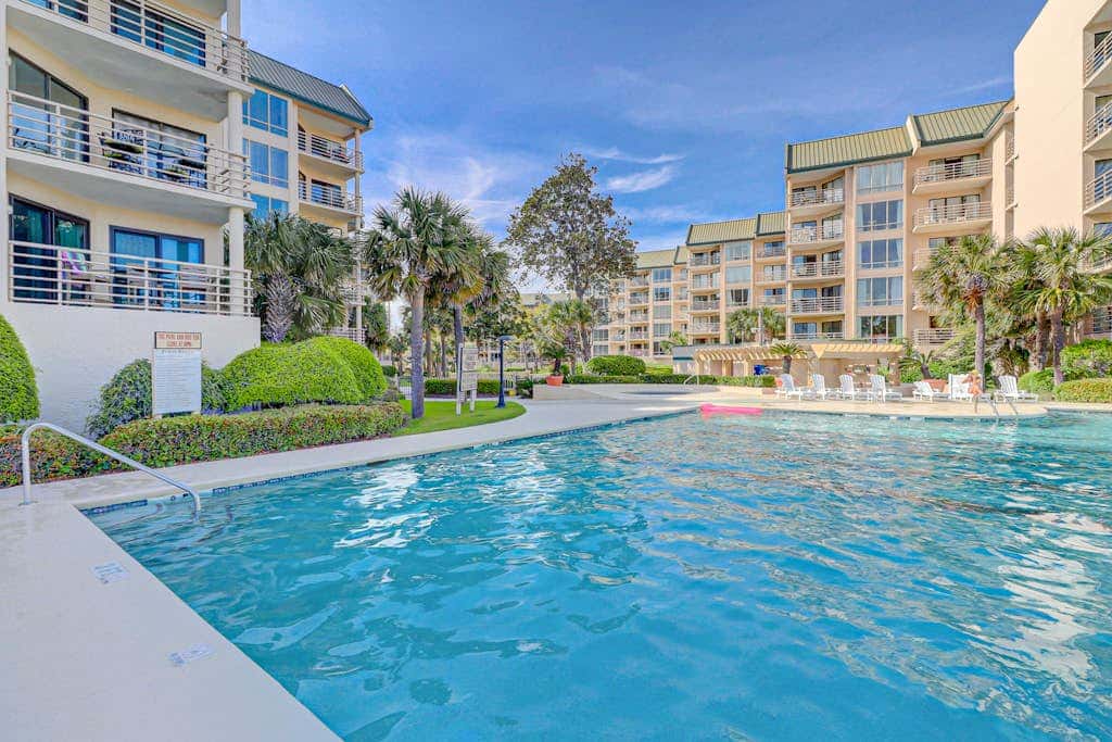 First Floor, Oceanfront Condo with Free WiFi, Balcony, Shared Hot Tub, Pool, Sauna