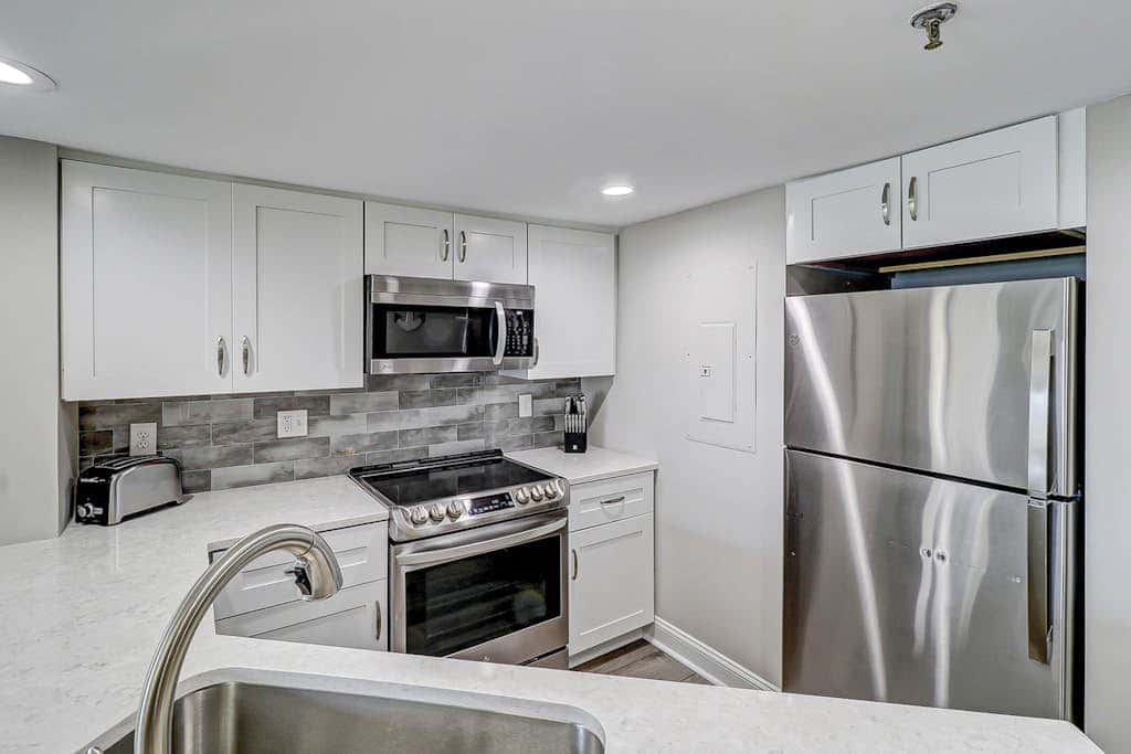 First Floor, Oceanfront Condo with Free WiFi, Balcony, Shared Hot Tub, Pool, Sauna