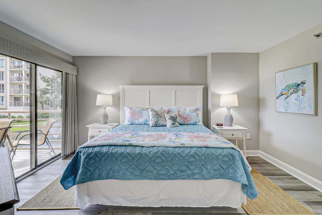 First Floor, Oceanfront Condo with Free WiFi, Balcony, Shared Hot Tub, Pool, Sauna