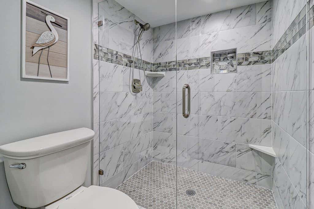 First Floor, Oceanfront Condo with Free WiFi, Balcony, Shared Hot Tub, Pool, Sauna