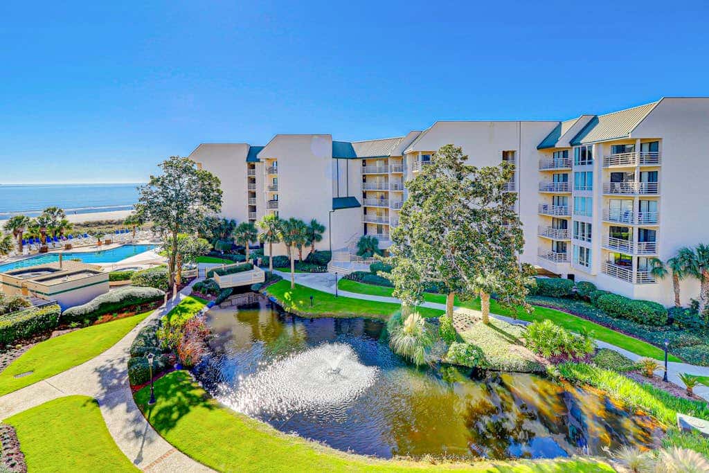 First Floor, Oceanfront Condo with Free WiFi, Balcony, Shared Hot Tub, Pool, Sauna