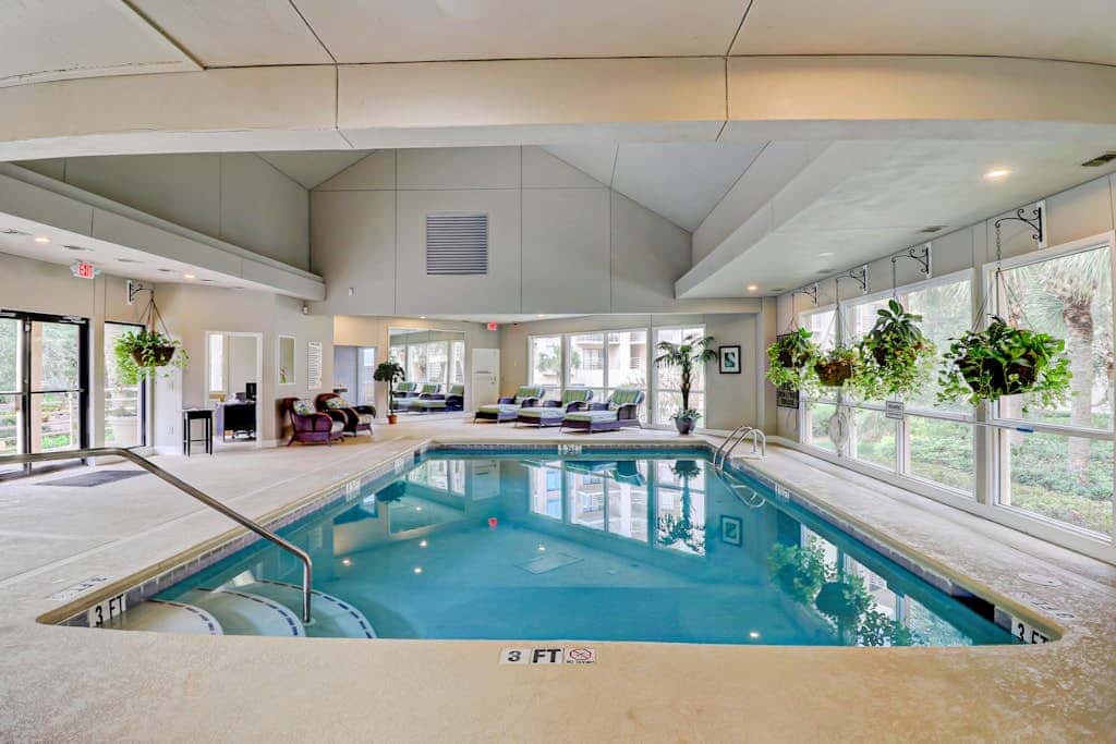 First Floor, Oceanfront Condo with Free WiFi, Balcony, Shared Hot Tub, Pool, Sauna