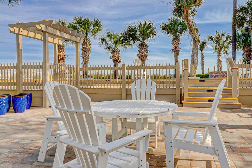 First Floor, Oceanfront Condo with Free WiFi, Balcony, Shared Hot Tub, Pool, Sauna