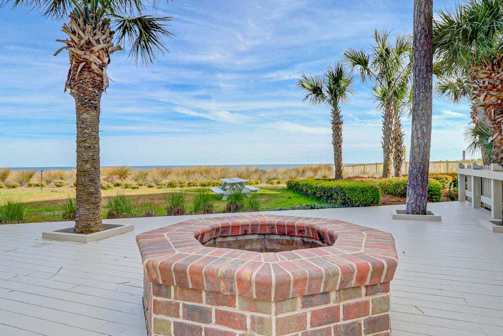 First Floor, Oceanfront Condo with Free WiFi, Balcony, Shared Hot Tub, Pool, Sauna