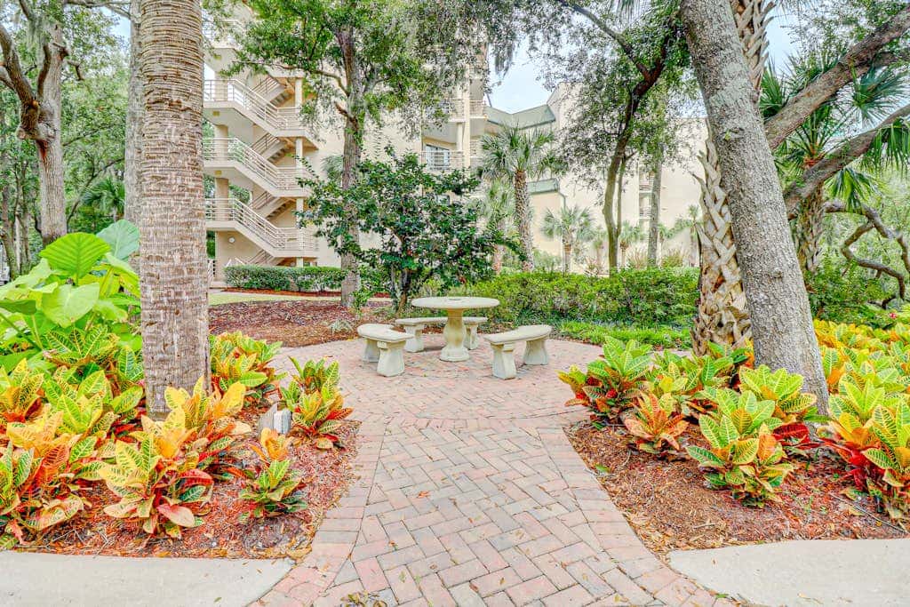 First Floor, Oceanfront Condo with Free WiFi, Balcony, Shared Hot Tub, Pool, Sauna