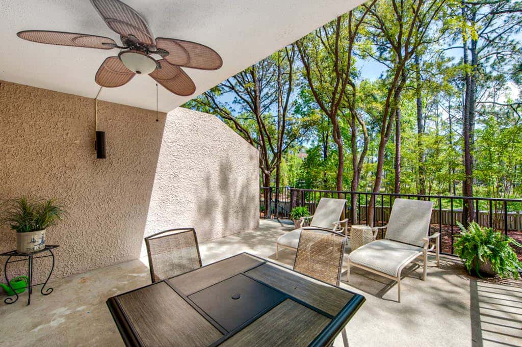 Family-friendly condo with washer dryer, central AC, & outdoor pool