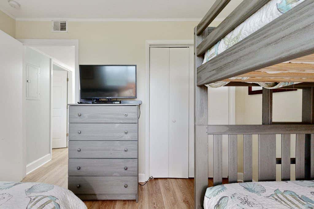Oceanside Resort Condo with Indoor Pool, Tennis & Oceanfront Restaurant