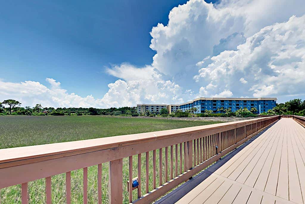 Oceanside Resort Condo with Indoor Pool, Tennis & Oceanfront Restaurant