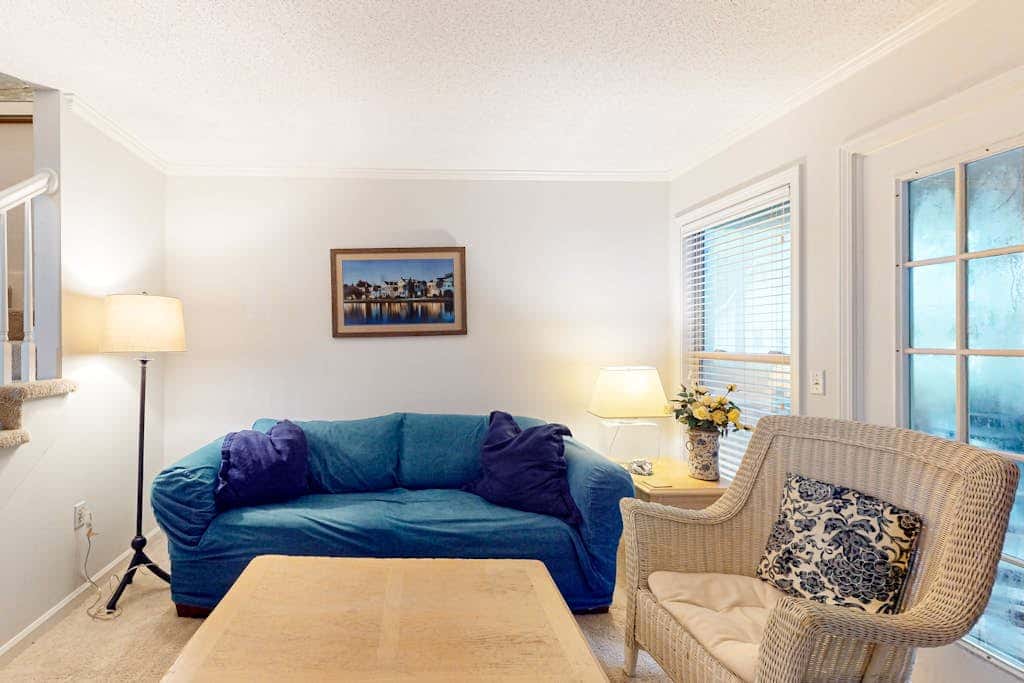 Updated Island Escape with Dual Suites  Golf, Tennis, Beach Club, Near Dining
