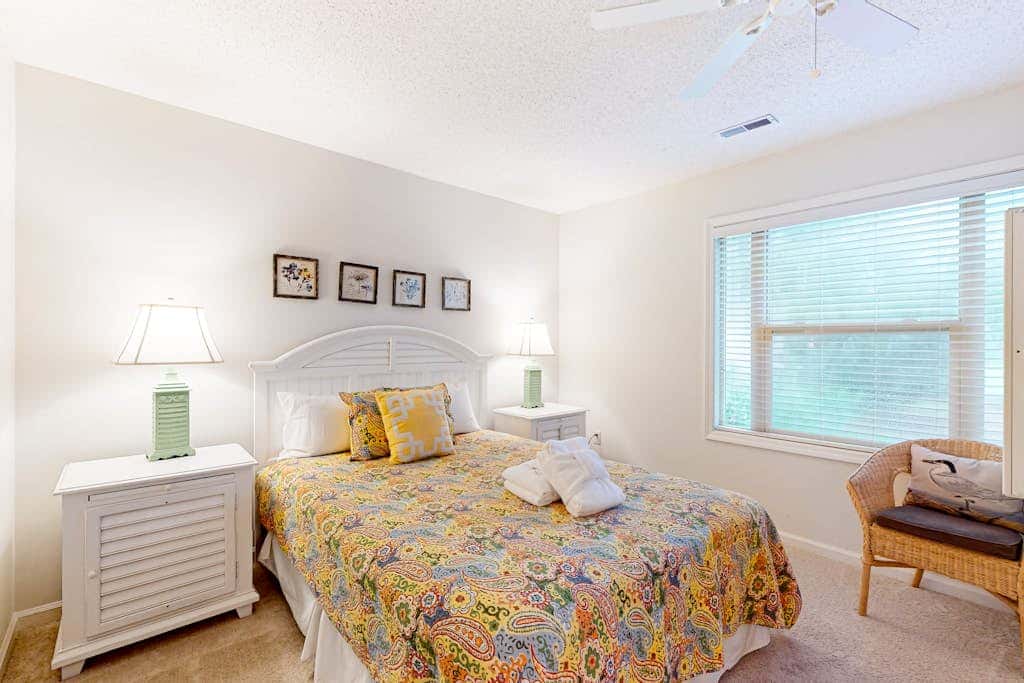Updated Island Escape with Dual Suites  Golf, Tennis, Beach Club, Near Dining