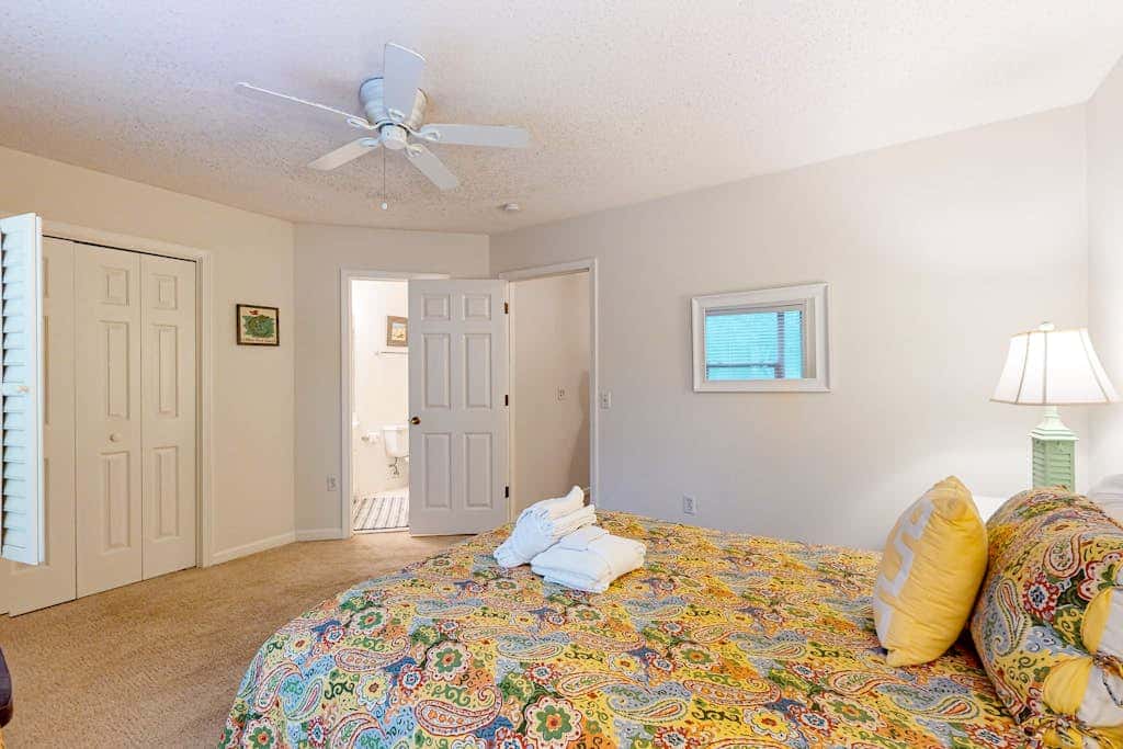Updated Island Escape with Dual Suites  Golf, Tennis, Beach Club, Near Dining
