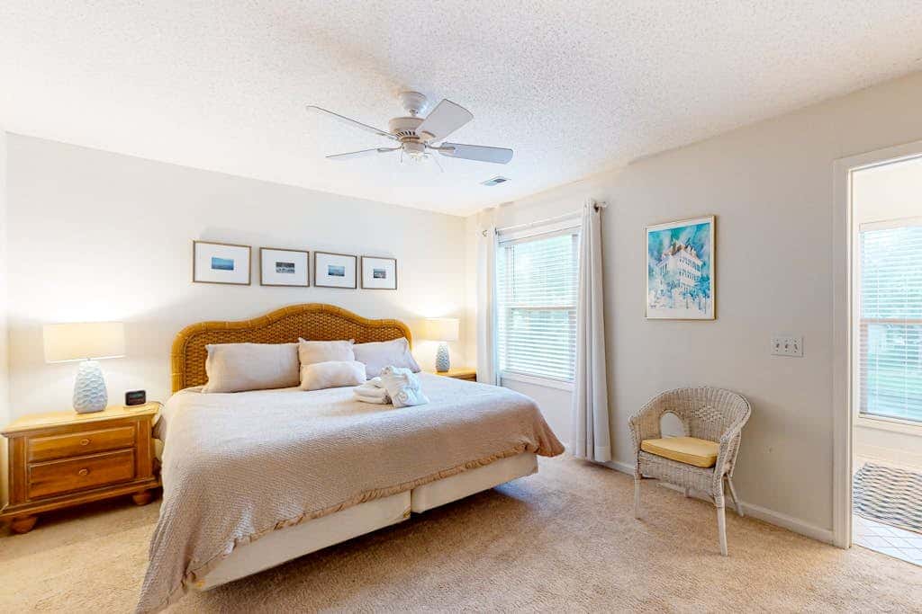 Updated Island Escape with Dual Suites  Golf, Tennis, Beach Club, Near Dining