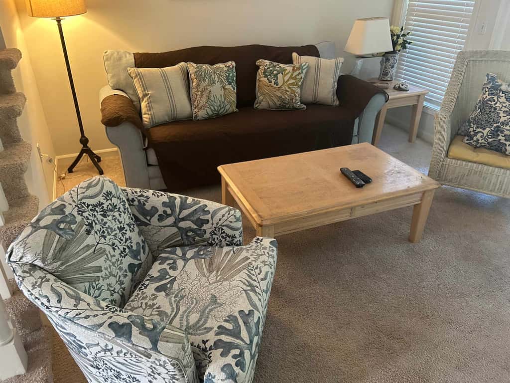 Updated Island Escape with Dual Suites  Golf, Tennis, Beach Club, Near Dining