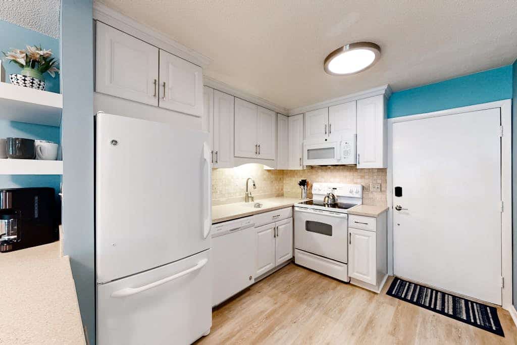 Fiddlers Cove 21B