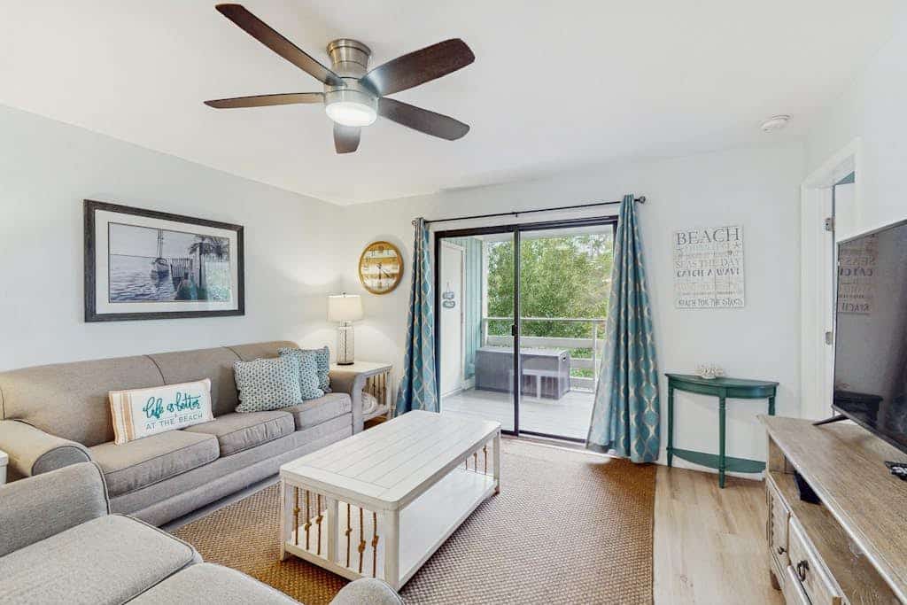 Fiddlers Cove 27E