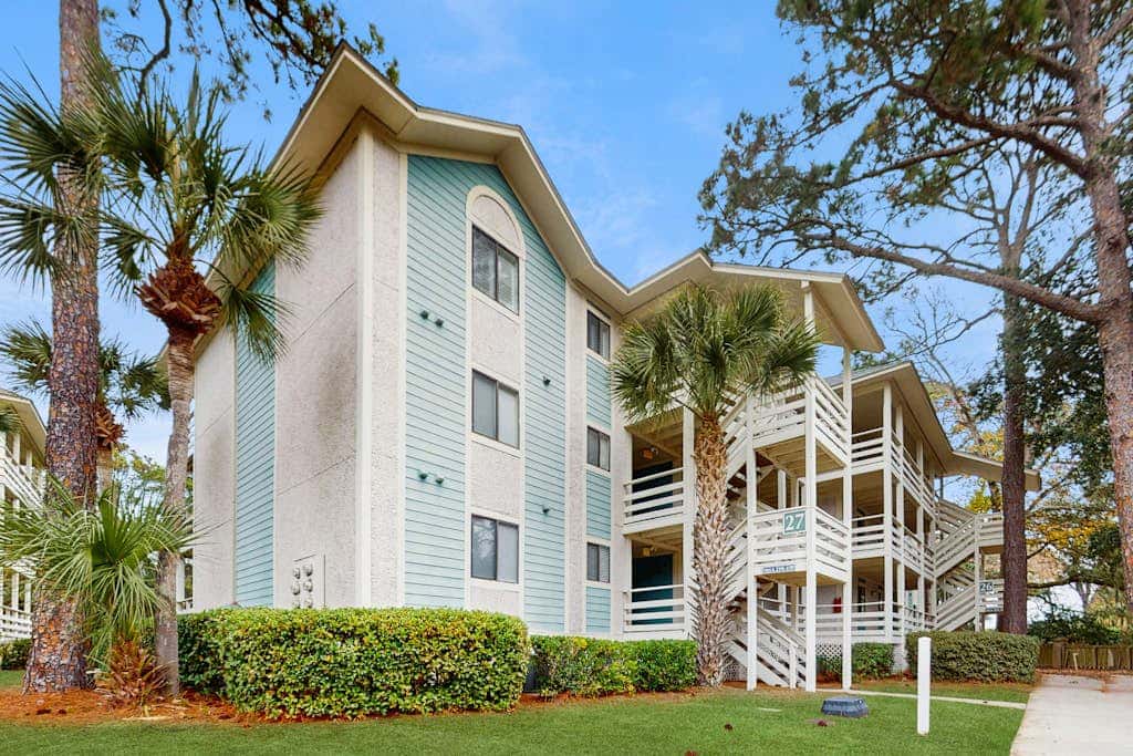 Coastal Chic Poolside Home w Large Balcony, Lagoon Views & Beach Access