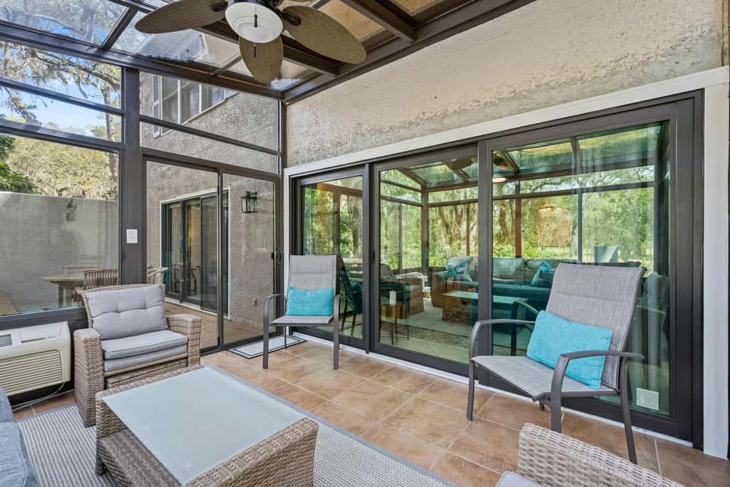 Lovely condo close to beach  pool access, elegant screened patio & washer dryer