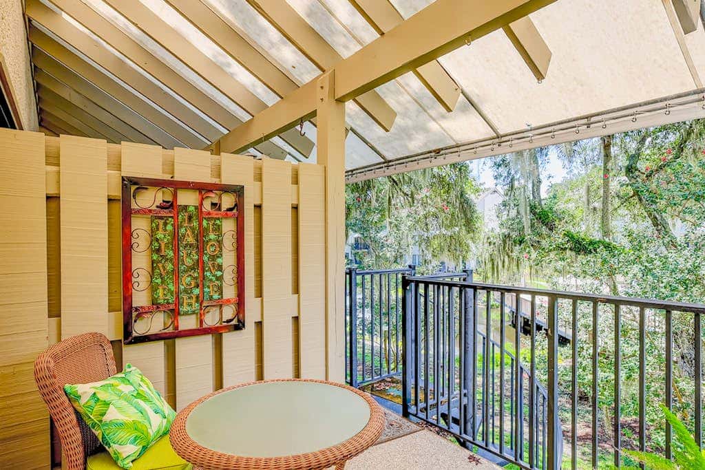 Two-story condo with pool - walk to Coligny Beach