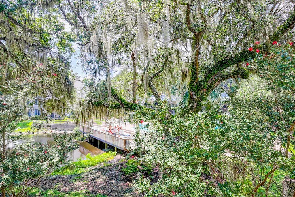 Two-story condo with pool - walk to Coligny Beach