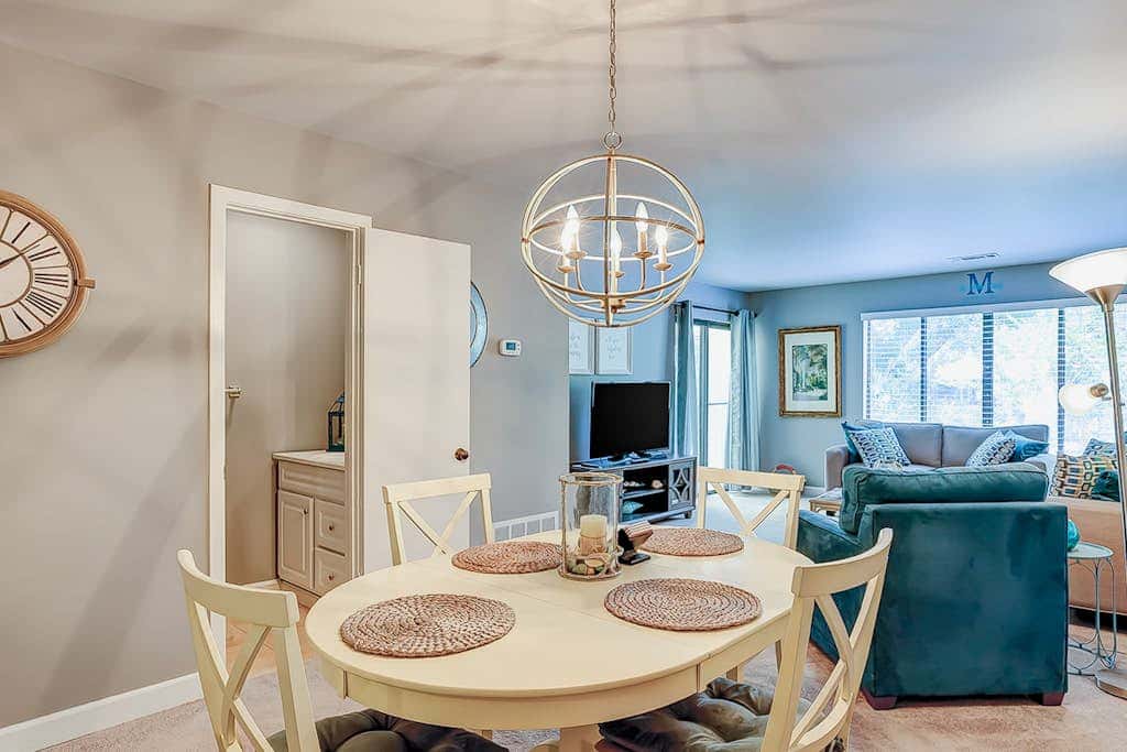 Two-story condo with pool - walk to Coligny Beach