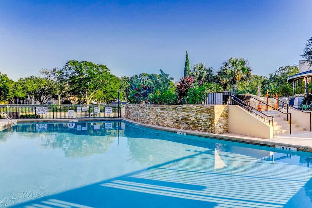 Island Club 6203