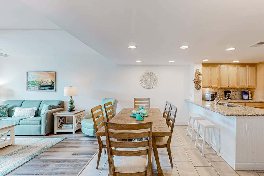 3rd-floor condo with balcony, lagoon views, pools, tennis courts, & beach access